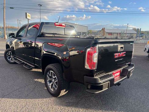 Used 2021 GMC Canyon AT4 w/ Driver Alert Package AWD/4WD image 8