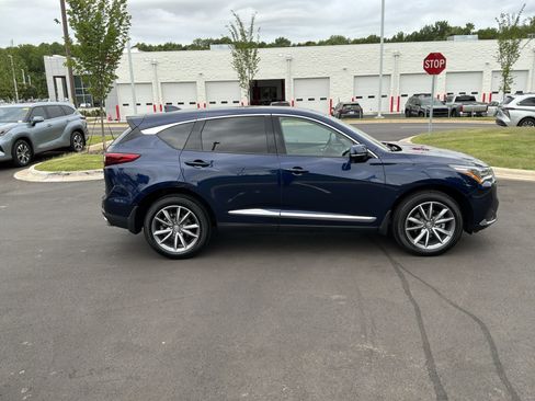 Used 2024 Acura RDX SH-AWD w/ Technology Package image 11