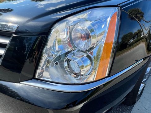 Used 2006 Cadillac DTS image 68