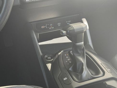 Used 2025 Kia K4 FWD image 38