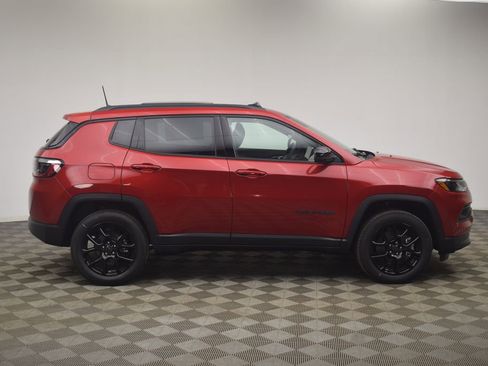 New 2026 Jeep Compass Latitude w/ Sun and Sound Group image 4