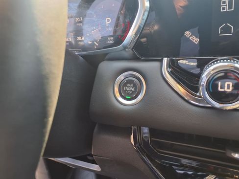 New 2025 GMC Canyon Elevation w/ Convenience Package image 12