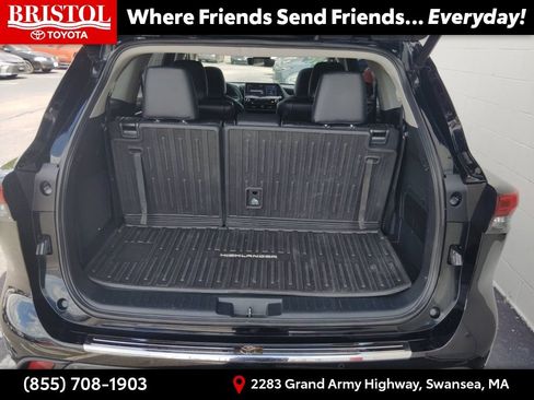 Used 2022 Toyota Highlander Limited AWD/4WD image 34