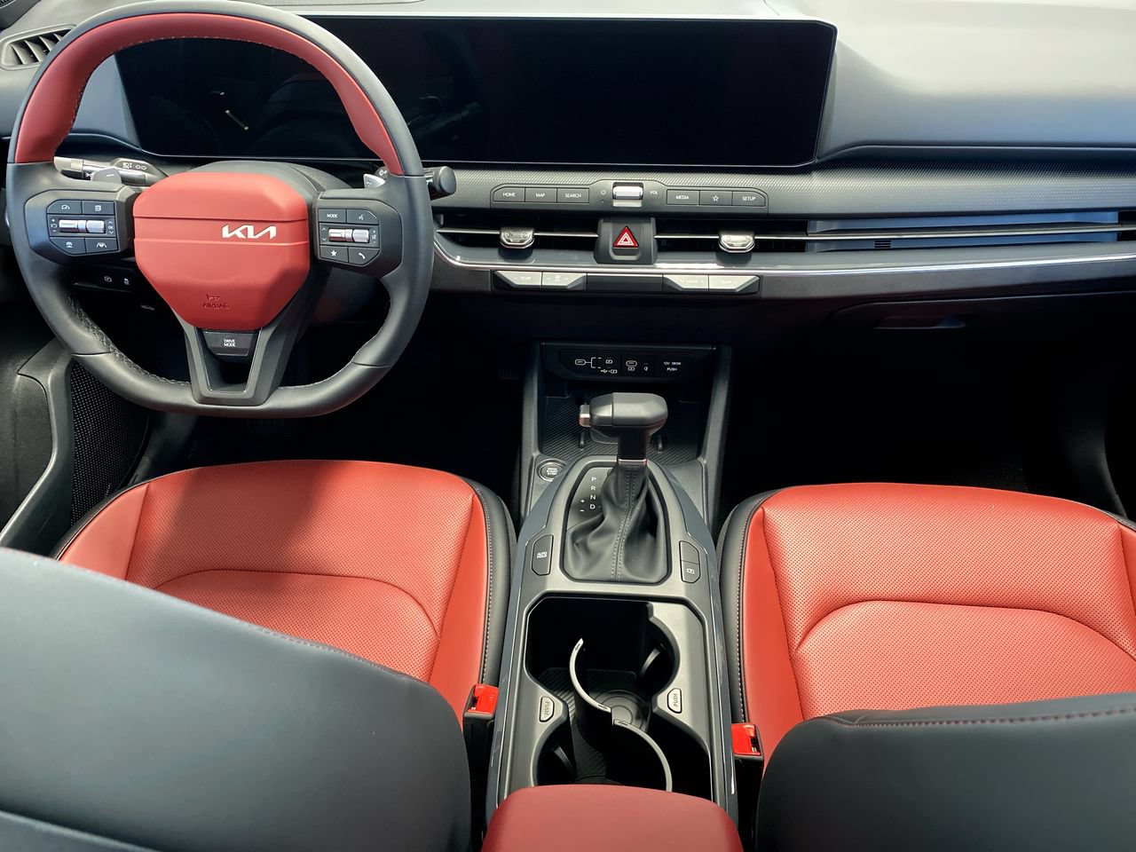 New 2026 Kia K4 GT-Line FWD image 32