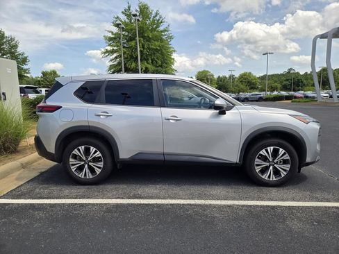 Used 2023 Nissan Rogue SV AWD/4WD image 6