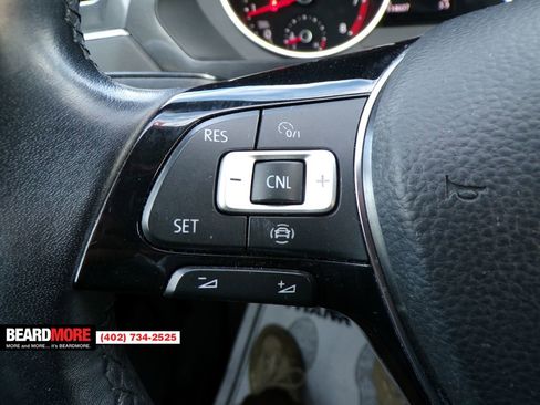 Used 2019 Volkswagen Tiguan SE image 35