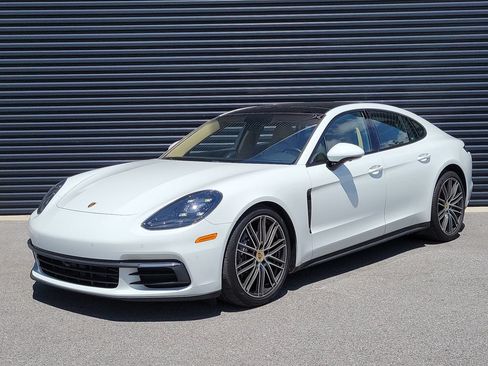 Certified 2019 Porsche Panamera RWD image 1