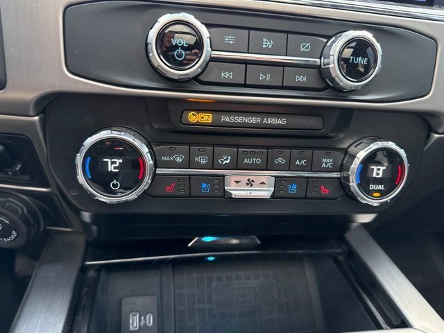 Used 2022 Ford F350 Platinum w/ Tremor Off-Road Package AWD/4WD image 29