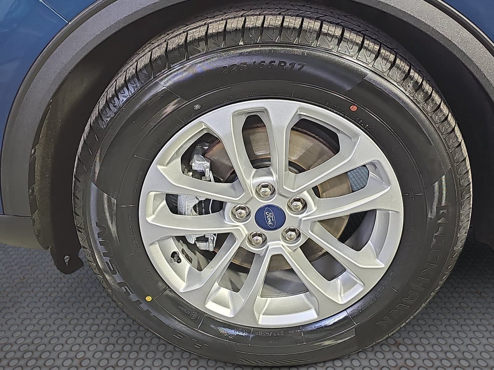 Used 2020 Ford Escape SE FWD image 28