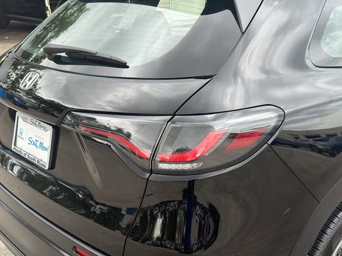 Used 2024 Honda HR-V LX image 26