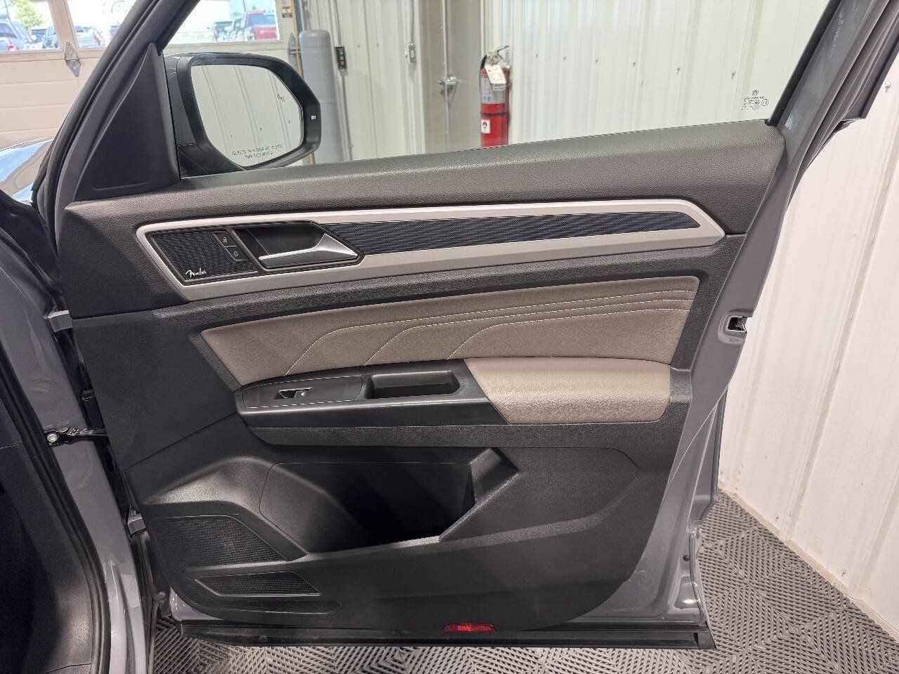 Used 2021 Volkswagen Atlas Cross Sport SEL Premium R-Line w/ Cross Sport MDO Package AWD/4WD image 16