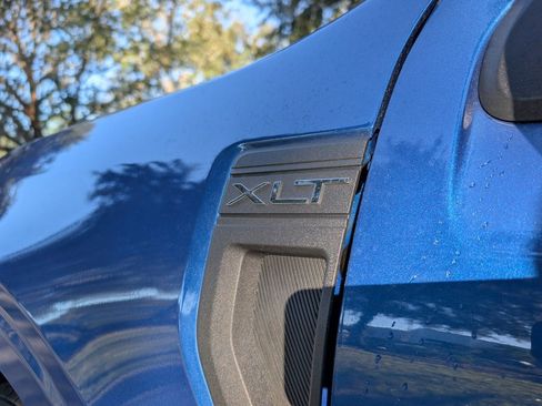 Used 2024 Ford Maverick XLT image 12