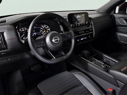 Used 2024 Nissan Pathfinder Rock Creek image 9