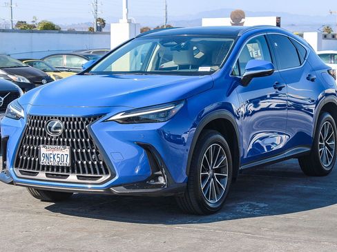 Used 2025 Lexus NX 350h AWD w/ Rear Seat Package image 3