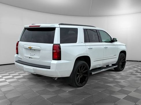 Used 2019 Chevrolet Tahoe LT w/ LT Signature Package AWD/4WD image 5