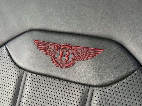 Certified 2024 Bentley Bentayga image 43