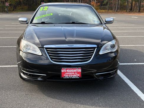 Used 2012 Chrysler 200 Limited image 2