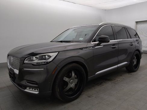 Used 2020 Lincoln Aviator Reserve w/ Equipment Group 202A AWD/4WD image 2