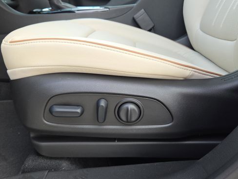New 2026 Buick Encore GX Avenir w/ Avenir Convenience Package FWD image 25