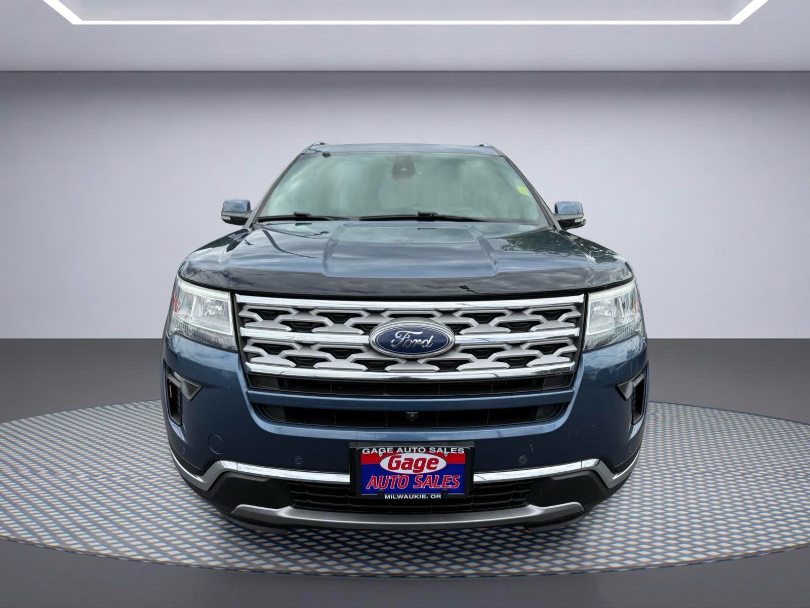 Used 2018 Ford Explorer Limited w/ Equipment Group 301A AWD/4WD image 12