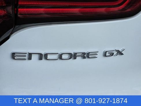 Used 2024 Buick Encore GX Sport Touring image 10