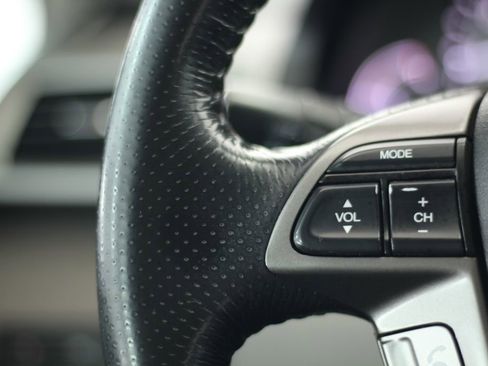 Used 2016 Honda Odyssey Touring image 12