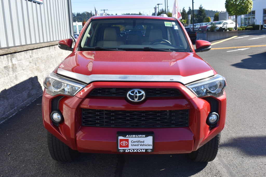 Certified 2018 Toyota 4Runner SR5 Premium AWD/4WD image 2
