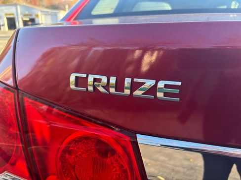 Used 2012 Chevrolet Cruze LTZ image 11