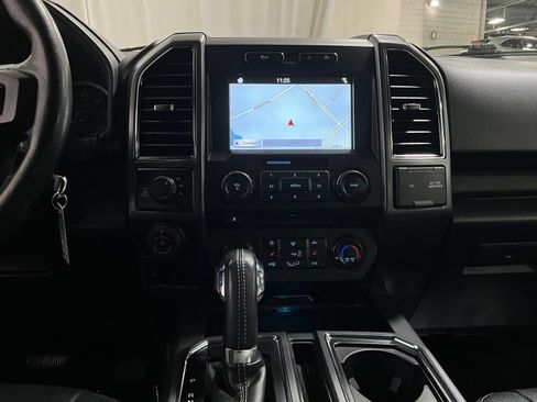 Used 2018 Ford F150 XLT w/ Equipment Group 302A Luxury AWD/4WD image 9