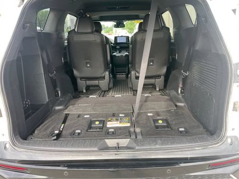Used 2021 Toyota Sienna XSE FWD image 33