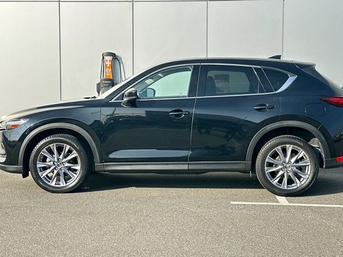 Used 2019 MAZDA CX-5 Grand Touring image 2