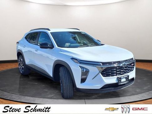 New 2026 Chevrolet Trax RS w/ Driver Confidence Package FWD image 25