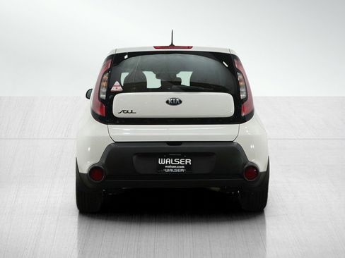 Used 2015 Kia Soul FWD image 5