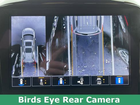 Certified 2023 Chevrolet Traverse RS image 39