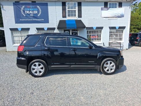 Used 2017 GMC Terrain SLE w/ Technology Package AWD/4WD image 17