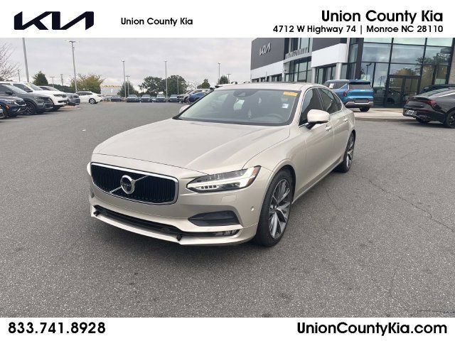 Used 2018 Volvo S90 T5 Momentum w/ Protection Package FWD image 1