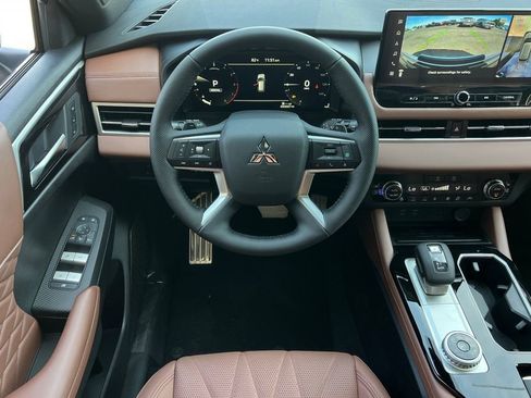 New 2026 Mitsubishi Outlander SEL FWD image 15