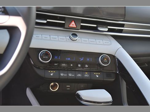 New 2026 Hyundai Elantra Limited FWD image 23