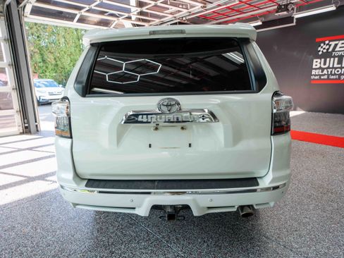 Used 2019 Toyota 4Runner Limited image 3