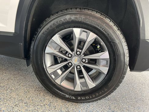 Used 2025 Chevrolet Equinox LT image 33