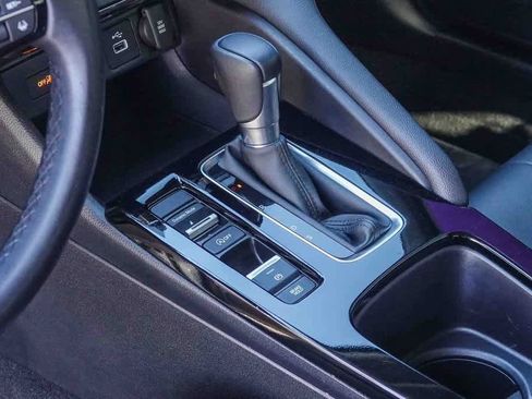 Used 2024 Acura Integra image 18