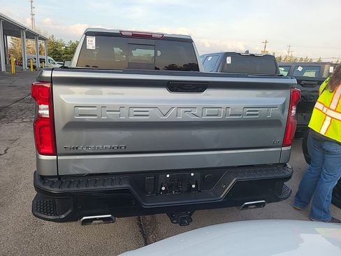 Used 2025 Chevrolet Silverado 1500 LT Trail Boss w/ LT Trail Boss Premium Package AWD/4WD image 4