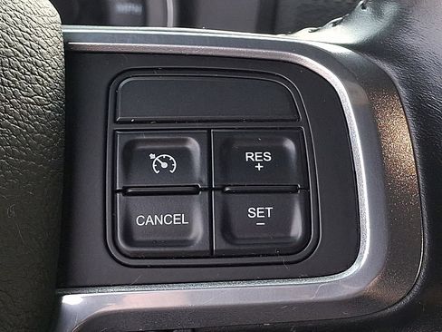 Used 2022 RAM 2500 Laramie AWD/4WD image 16