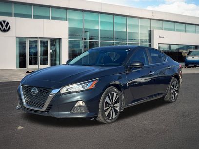 Used 2021 Nissan Altima 2.5 SV w/ SV Premium Package