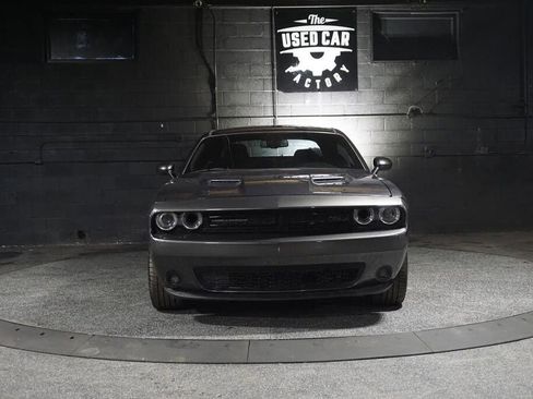Used 2018 Dodge Challenger R/T w/ Blacktop Package RWD image 15