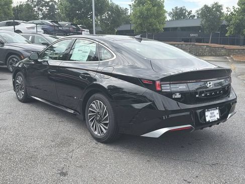 New 2026 Hyundai Sonata Limited FWD image 6