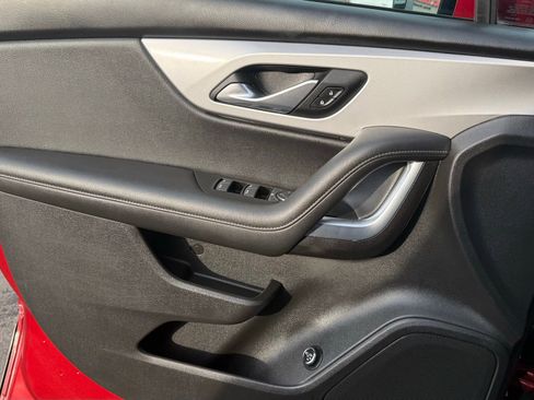 Used 2021 Chevrolet Blazer LT FWD image 31