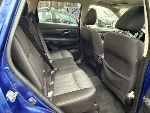 Used 2019 Nissan Rogue SV w/ Sun & Sound Touring Package image 25