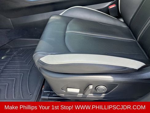 Used 2025 Kia K5 GT-Line w/ GT-Line Premium Package FWD image 16