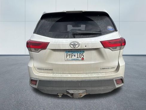 Used 2019 Toyota Highlander Limited image 7